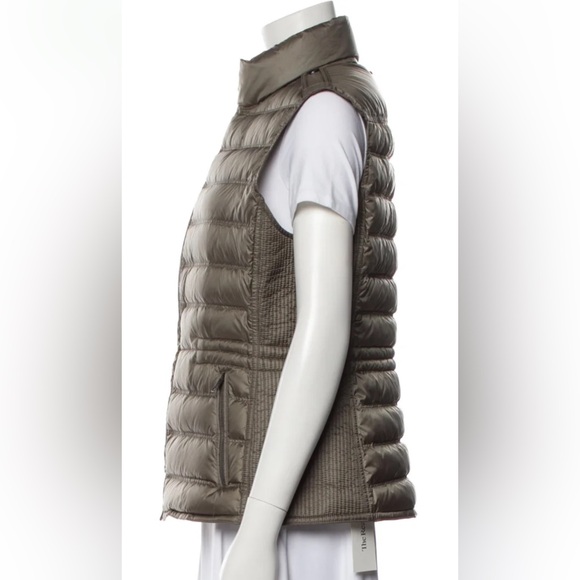 Burberry Brit puffer vest new size M - Picture 2 of 8